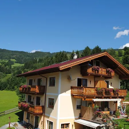 Familien-bauernhof Neumoar * Sankt Johann im Pongau