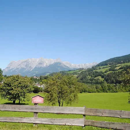 Apartament Familien-bauernhof Neumoar *