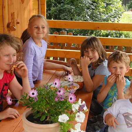 Familien-bauernhof Neumoar Apartament